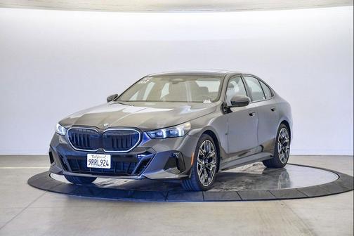 2025 BMW 530 530i