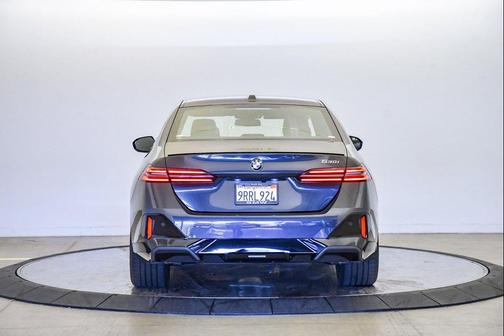 2025 BMW 530 530i