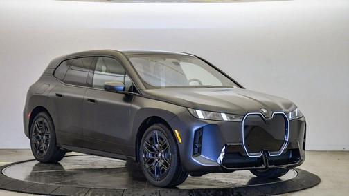 2026 BMW iX xDrive60
