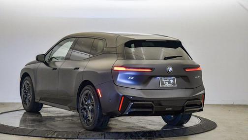 2026 BMW iX xDrive60