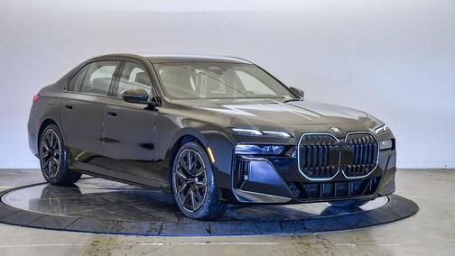 2026 BMW 740 i
