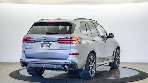 Skyscraper Grey Metallic 2026 BMW X5 PHEV xDrive50e