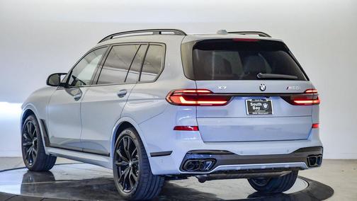 2026 BMW X7 M60i