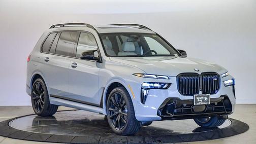 2026 BMW X7 M60i