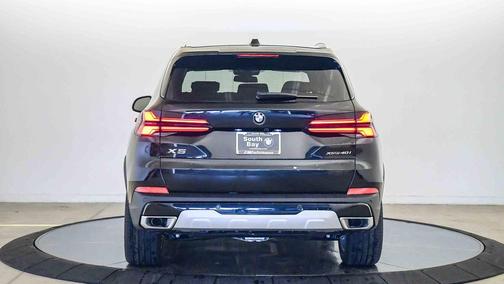 Black Sapphire Metallic 2026 BMW X5 xDrive40i