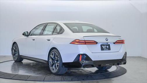 2025 BMW 530 i