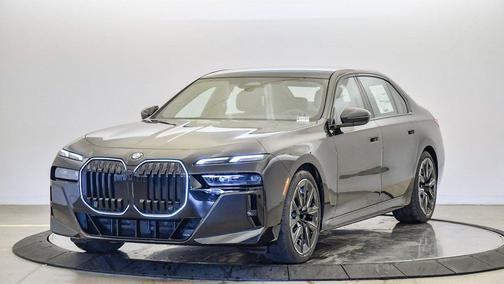 2026 BMW 740 i