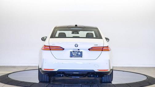 2026 BMW i5 eDrive40