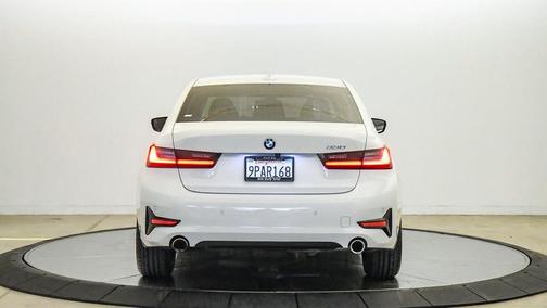 Alpine White 2022 BMW 330 330i