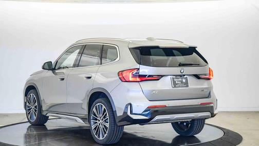 Space Silver Metallic 2026 BMW X1 xDrive28i