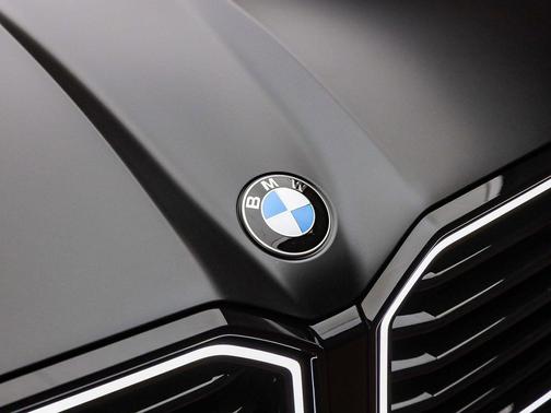 2026 BMW XM Label