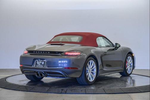 2024 Porsche 718 Boxster S