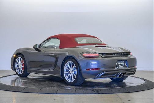 2024 Porsche 718 Boxster S