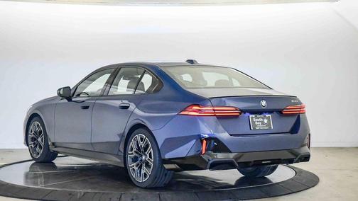 Phytonic Blue Metallic 2026 BMW 530 530i