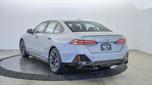 2025 BMW i5 eDrive40