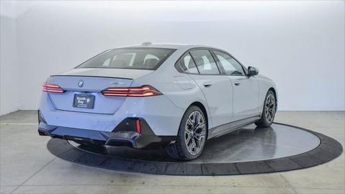 2025 BMW i5 eDrive40