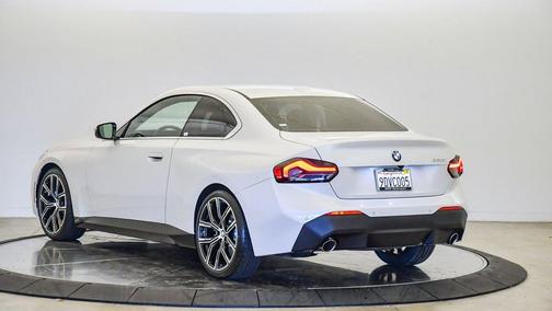 2023 BMW 230 i