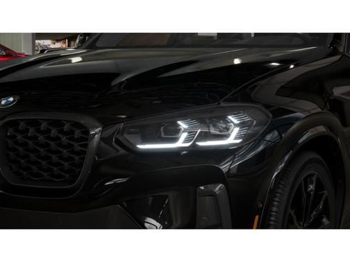 2025 BMW X4 xDrive30i