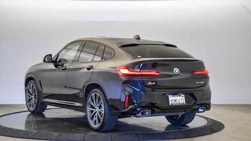 2023 BMW X4 xDrive30i