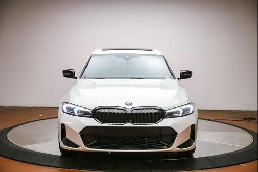 Mineral White Metallic 2025 BMW 330 330i
