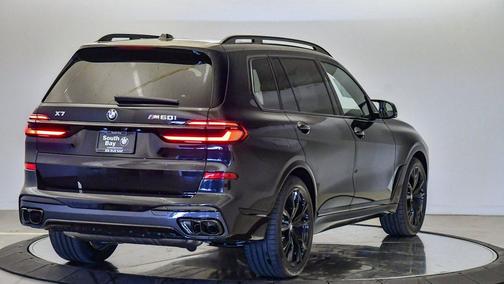 2026 BMW X7 M60i