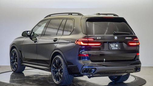 2026 BMW X7 M60i
