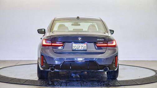 2025 BMW 330 i