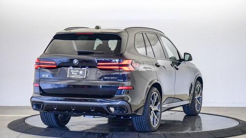 Black Sapphire Metallic 2026 BMW X5 PHEV xDrive50e