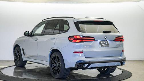 Brooklyn Grey Metallic 2026 BMW X5 xDrive40i