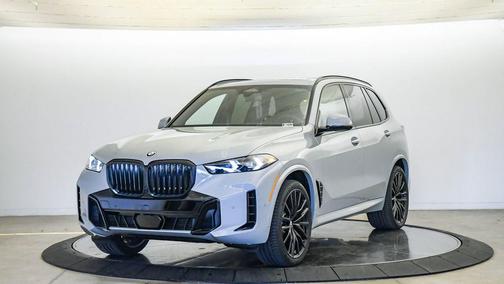 Brooklyn Grey Metallic 2026 BMW X5 xDrive40i