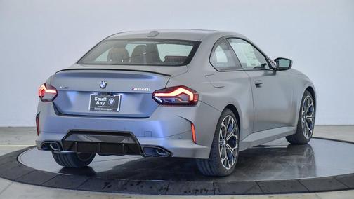 2025 BMW M240 i xDrive