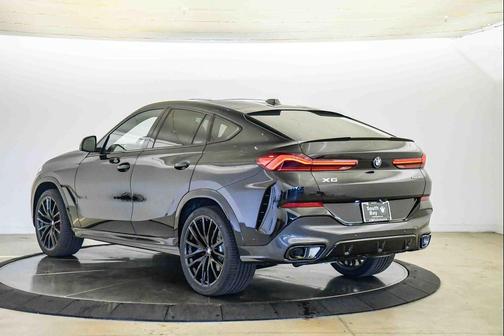Black Sapphire 2027 BMW X6 xDrive40i
