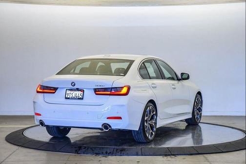 2025 BMW 330 330i