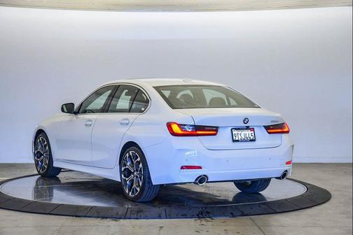 2025 BMW 330 330i