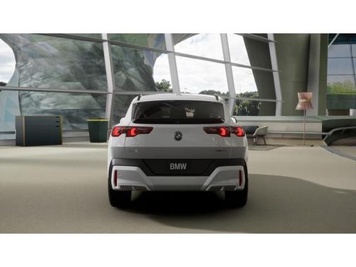 Alpine White 2026 BMW X2 xDrive28i