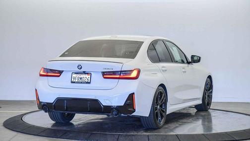 2023 BMW 330 330i