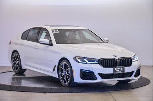 2022 BMW 530 i