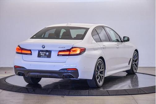 2022 BMW 530 i