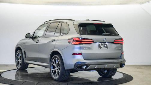 2026 BMW X5 PHEV xDrive50e