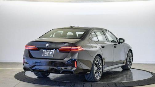 Black Sapphire Metallic 2026 BMW 530 530i