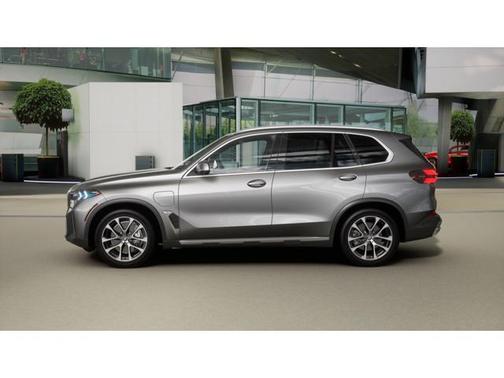 Skyscraper Grey Metallic 2026 BMW X5 PHEV xDrive50e