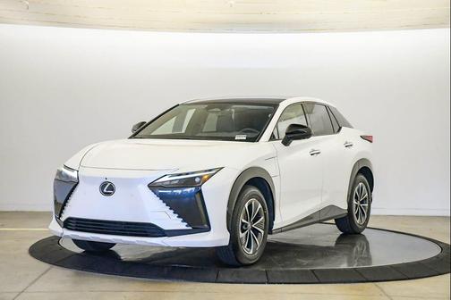 White Pearl 2024 Lexus RZ 300e Premium