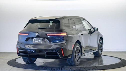 Black Sapphire Metallic 2026 BMW iX xDrive45