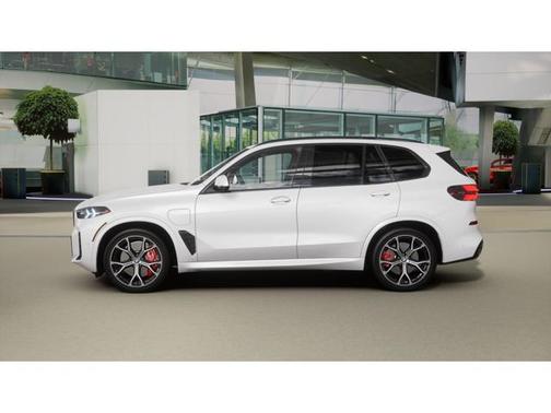Mineral White Metallic 2026 BMW X5 PHEV xDrive50e