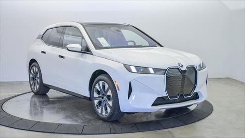 2026 BMW iX xDrive45