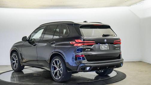Carbon Black Metallic 2026 BMW X5 PHEV xDrive50e