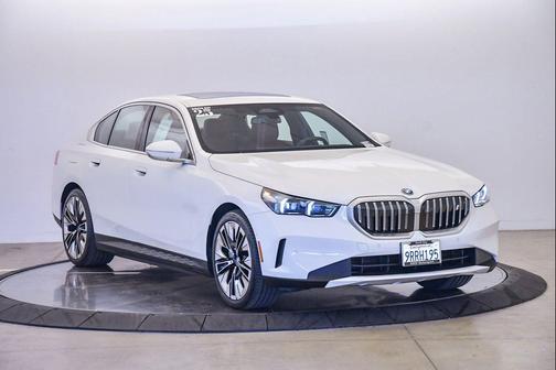 2025 BMW i5 xDrive40