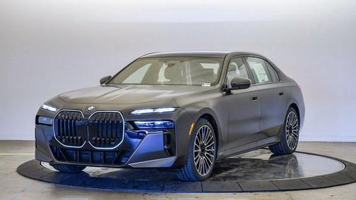 2026 BMW 740 740i