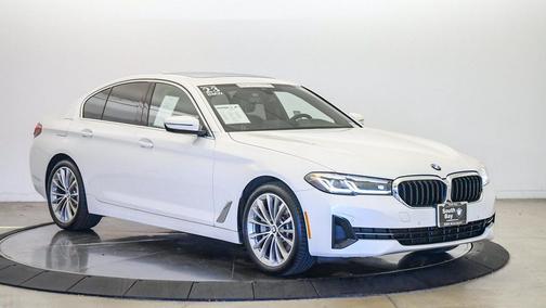 Mineral White Metallic 2023 BMW 530 i