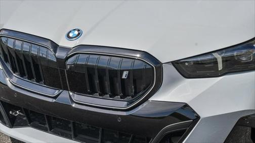 2025 BMW i5 eDrive40